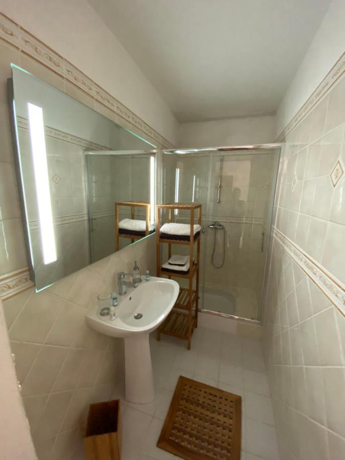 Kourline Villalunoterie Futuroscope Piscine Spa Oyre Екстер'єр фото